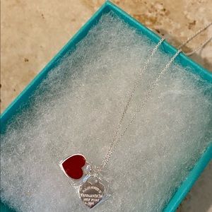 Tiffany’s small 2 heart necklace
